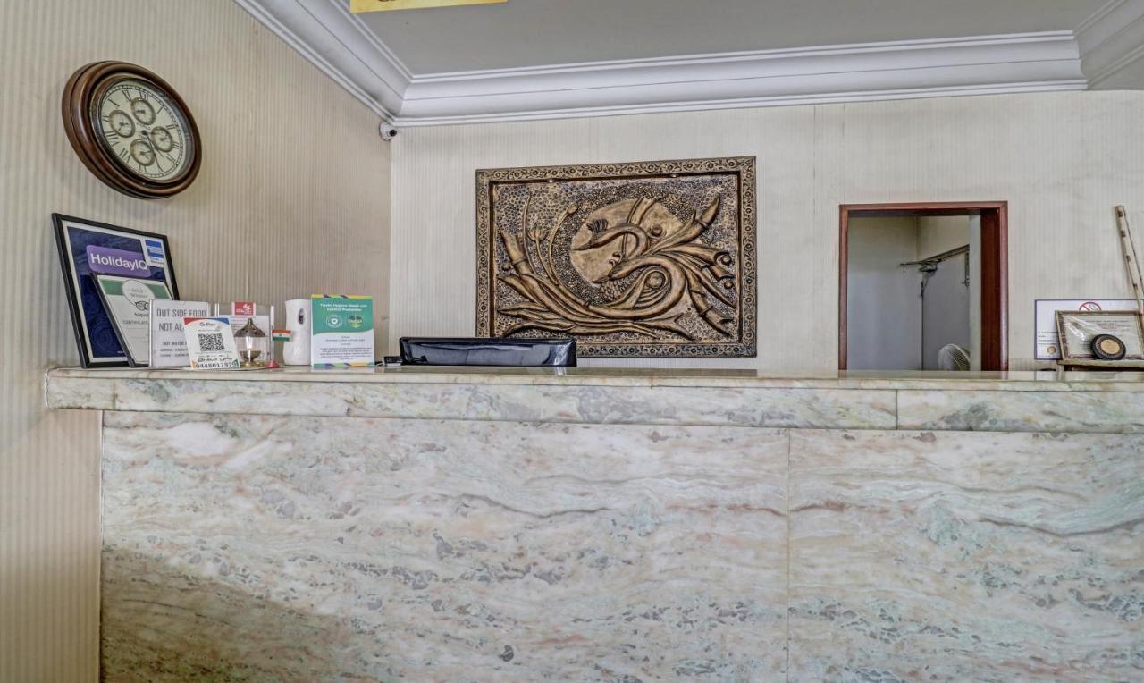 Treebo Komfort Suites, 3 Km From Mysore Palace Exterior photo