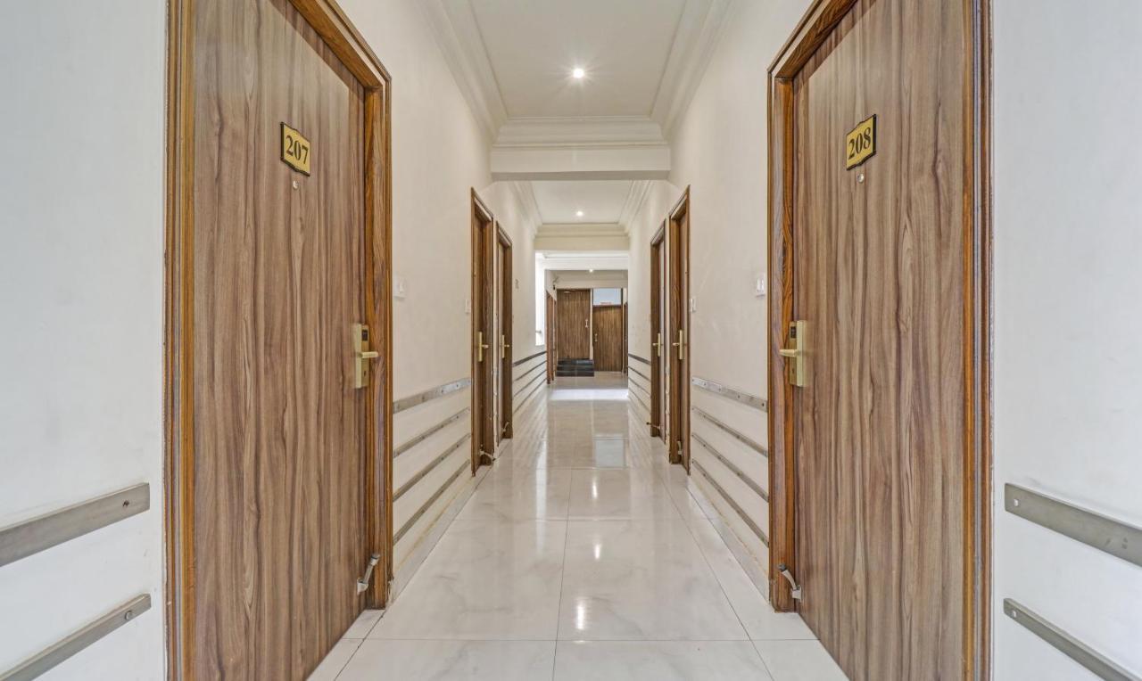 Treebo Komfort Suites, 3 Km From Mysore Palace Exterior photo
