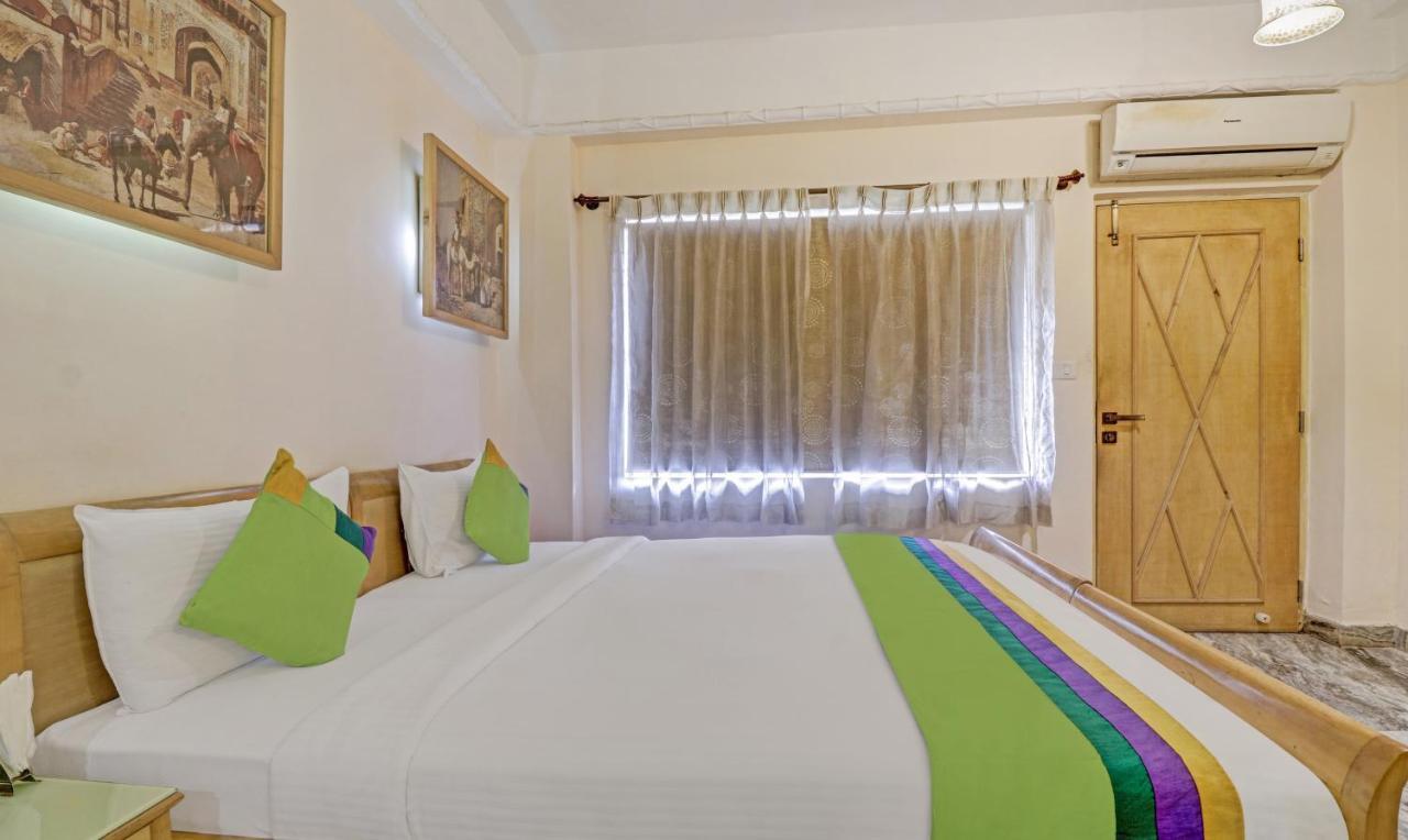 Treebo Komfort Suites, 3 Km From Mysore Palace Exterior photo