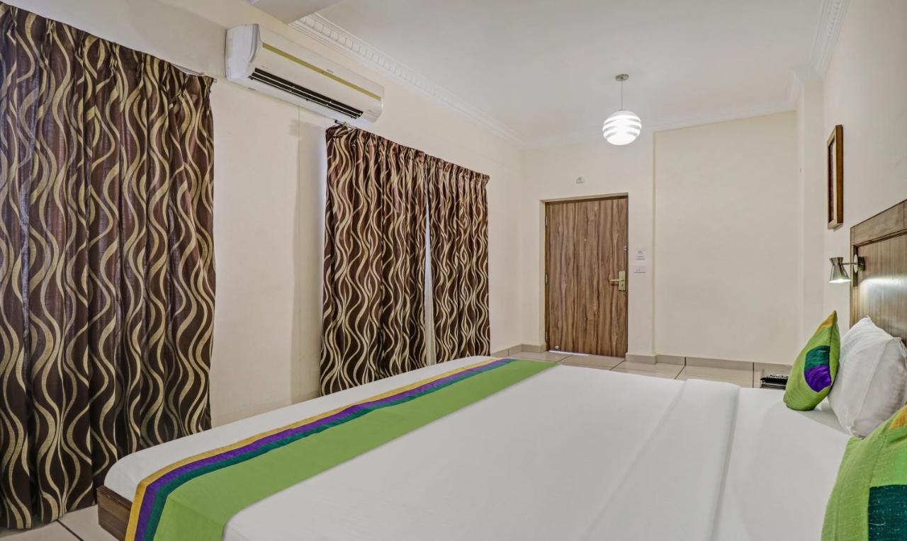 Treebo Komfort Suites, 3 Km From Mysore Palace Exterior photo