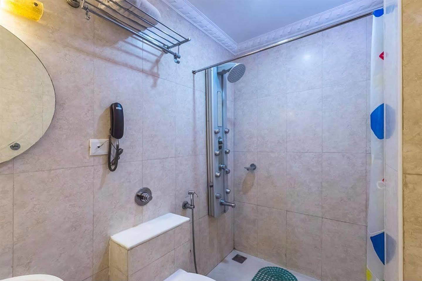 Treebo Komfort Suites, 3 Km From Mysore Palace Exterior photo